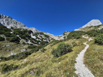 Fotografija s spletne strani josef duermoser na poti