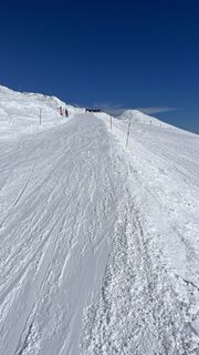 Foto von András Puskás entlang der Tour