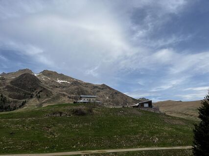 Fotografie z Alberto Ghiretti na trase