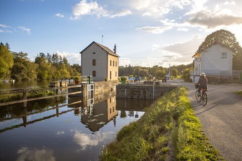 La Vélo Francette, entlang des Treidelpfades der Mayenne