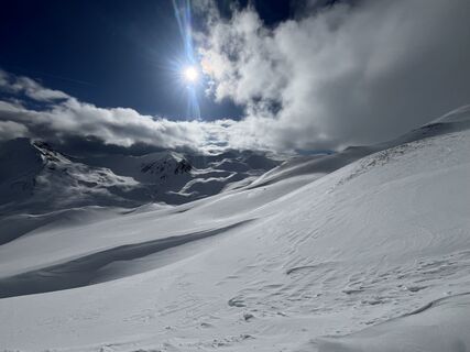Zdjęcie z Patrick Kohlhofer wzdłuż trasy