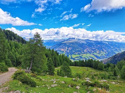 Karnischer Höhenweg: Etappe 1 - Leckfeldalm - Obstansersee Hütte