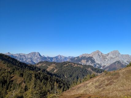 Fotografia z das-gipfelbuch.at na trase