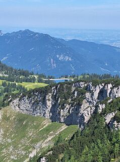 Fotografija s spletne strani Brigitte Fischereder na poti