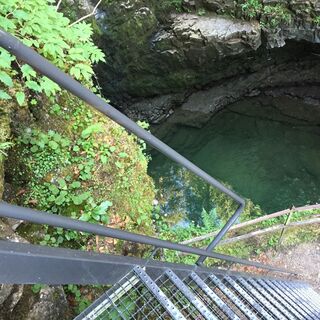 Leiter zur Naturbrücke