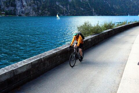 Radweg 3 Muenchen-Venezia-Radweg-23-Achensee_©Frescura.jpg