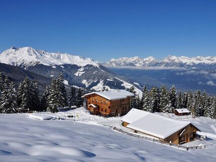 csm_Birgitzer_Alm-Winter-012_e26415ca7d - Foto Birgitzer Alm Monika Marx 12048 x 1536.jpg