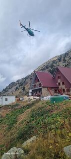 Fotografija s spletne strani Yves Esturonne na poti