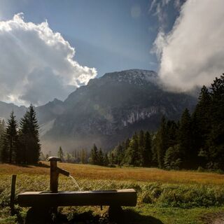 Inzell - Brunnen am Frillensee