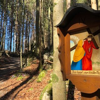 Kreuzwegstation des Kreuzwegs der Basilika Mariathal