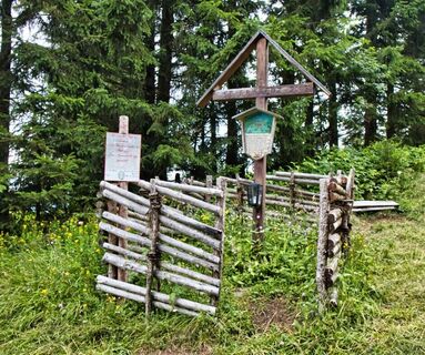 Stierkreuz auf der Terenbachalm