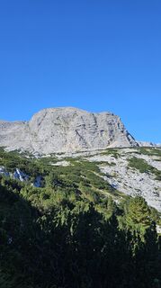 Fotografija s spletne strani RonaldG na poti