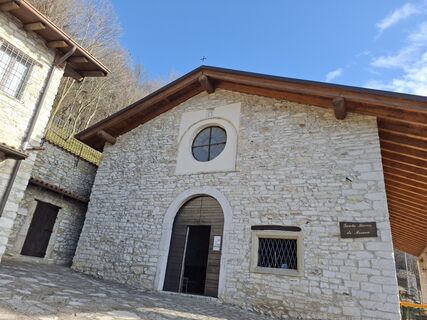 Zdjęcie z Edi Chi wzdłuż trasy