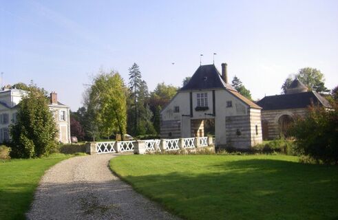 Chateau-Luzieres-les-Conty