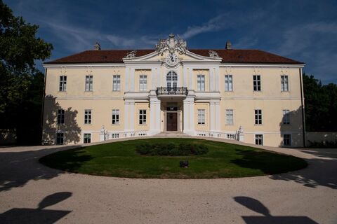 Start und Ziel der Tour ist Liechtenstein Schloss Wilfersdorf