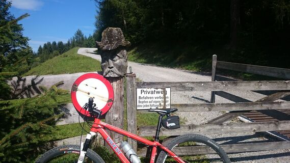 Kreuzung am Kerschbaumer Sattel