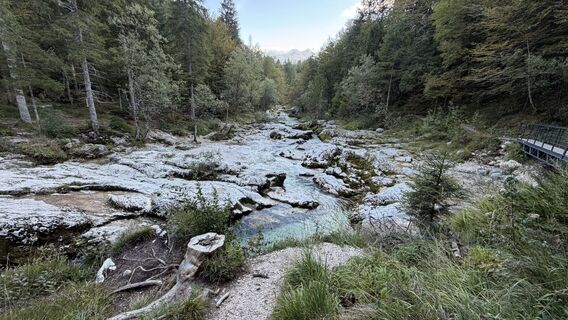 Fotografija s spletne strani Attila na poti