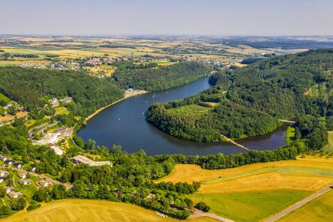 Blick auf den Stausee Biersdorf im NaturwanderPark delux
