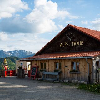 Einkehrmöglichkeit in der Alpe Mohr