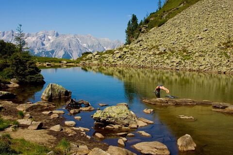 Der Spiegelsee auf dem Reiteralm-Rundweg