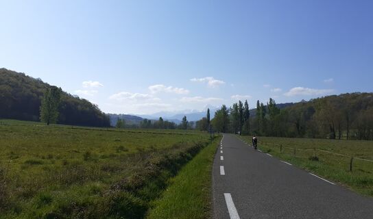 Lourdes V81 und Vorgebirge der Pyrenäen
