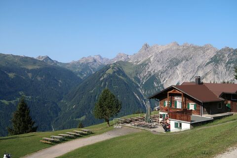 Morgens am Alpengasthof Rellseck