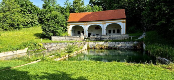 Fotografija s spletne strani Thomas Schekira na poti
