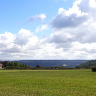 Purpen mit Blick auf die Schwäbische Alb