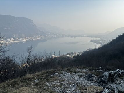 Zdjęcie z Angelo Austoni wzdłuż trasy