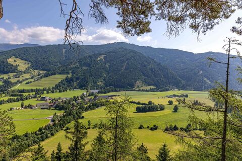 Franz-Josef-Höhe-Blick Katzling-Pölstal-Murtal-Steiermark c Hannes Steiner.jpg