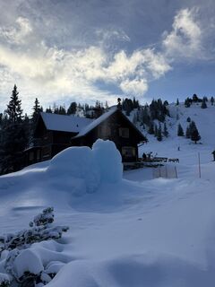 Fotografija s spletne strani Berg Noar na poti