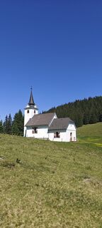 Fotografija s spletne strani Huba Csicsics na poti