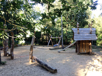 Kinderspielplatz am Waldlehrpfad Vosspäddken im Osnabrücker Land