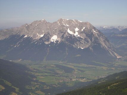 Blick vom Mölbegg zum Grimming