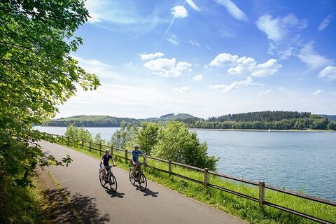 Radfahrer am Biggesee