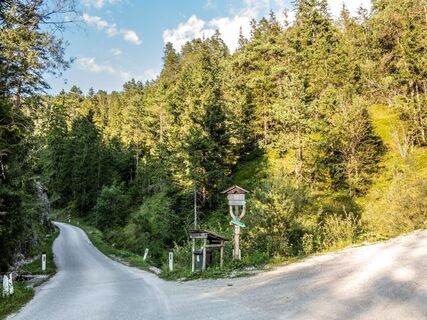 Links gehts auf die Hühnermauer - rechts MTB Runde Krumpen