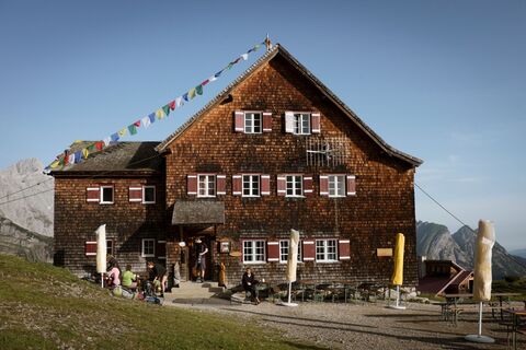 Karwendel Falkenhütte_Tirol Werbung_Schwarz Jens_Vomp-1.jpg