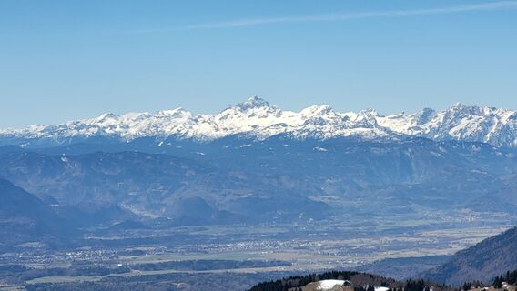 Fotografija s spletne strani Igor napast na poti