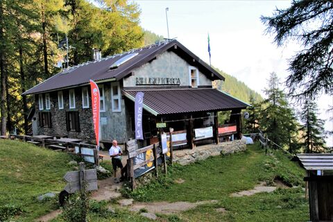 Toesca-Hütte