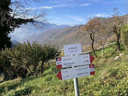 Fotografia z Marilena Locatelli na trase