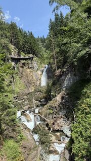 Fotografija s spletne strani Gabriel Paraschiv 1 na poti