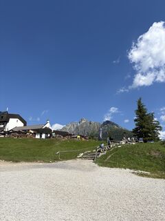 Fotografija s spletne strani Ján Dolansky na poti