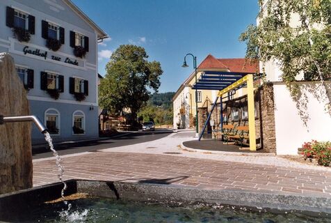 Brunnen und Ortszentrum von Miesenbach_Oststeiermark