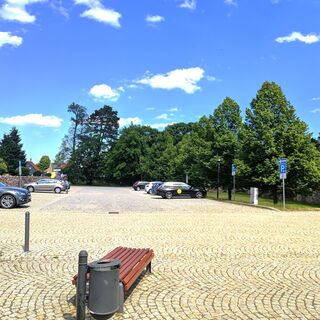 Parkplatz am Schloss