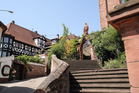 Durch die Kirchgasse in St. Martin