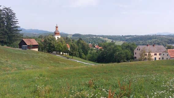 Fotografija s spletne strani Uschi na poti