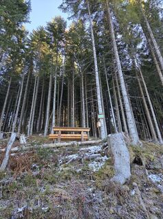 Fotografija s spletne strani Karin Lattacher na poti