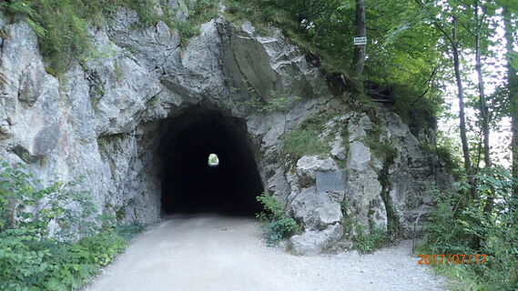 Zugang zum Aufstieg Lainautalstrasse