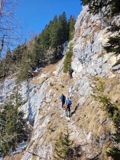Zu Beginn zum Gespitzten Stein - im Frühjahr meist schon ohne Schnee